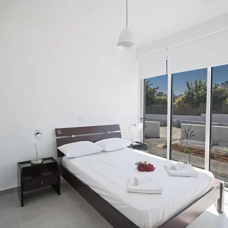 Wunderschoene, Geraeumige Ferienvilla Mit Bbq Casa vacanze Protaras